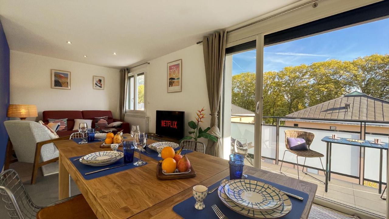 Homey Montaigne - New - A 1 Min A Pied Du Lac D'Annecy - 2 Balcons Prives - Appartement Avec 2 Chambres - Stationnement Gratuit Toute L'Annee Sauf En Ete - Juin A Aout Exterior foto