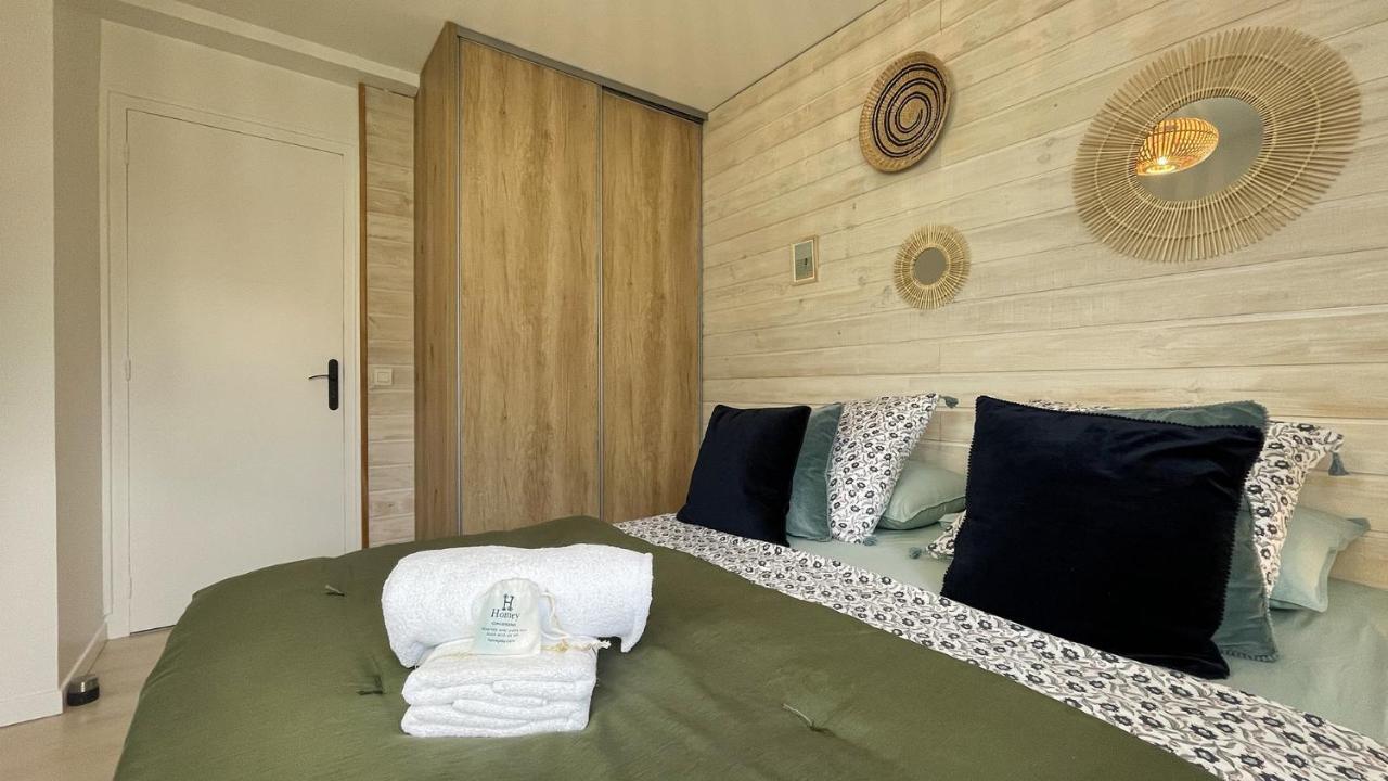Homey Montaigne - New - A 1 Min A Pied Du Lac D'Annecy - 2 Balcons Prives - Appartement Avec 2 Chambres - Stationnement Gratuit Toute L'Annee Sauf En Ete - Juin A Aout Exterior foto